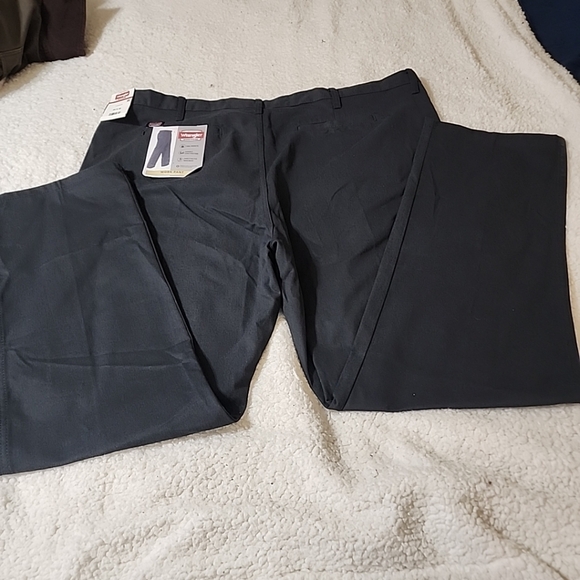 WRANGLER Workwear Work Pants Relaxed Fit Black Men's 44x32 - Picture 11 of 11